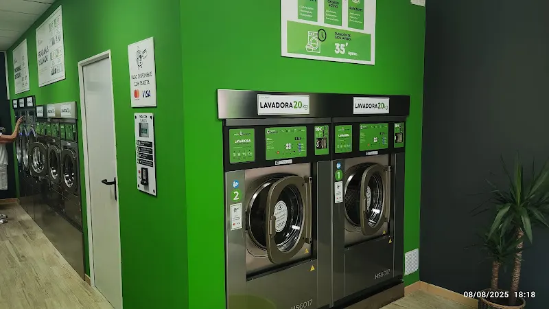 HappyLaundry Valentín Masip