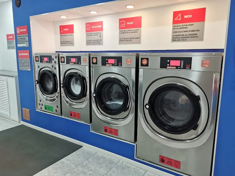Laundry World - Lavandería de autoservicio en Santa Cruz de Tenerife - foto 2