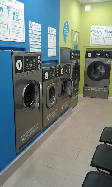 La Wash Pep Ventura - Lavandería de autoservicio en Badalona - foto 2