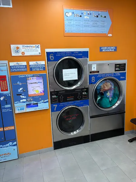 LavaXpres - Lavandería de autoservicio en Badalona - foto 2