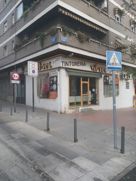 TINTORERIA - Lavandería en Mostoles - foto 2