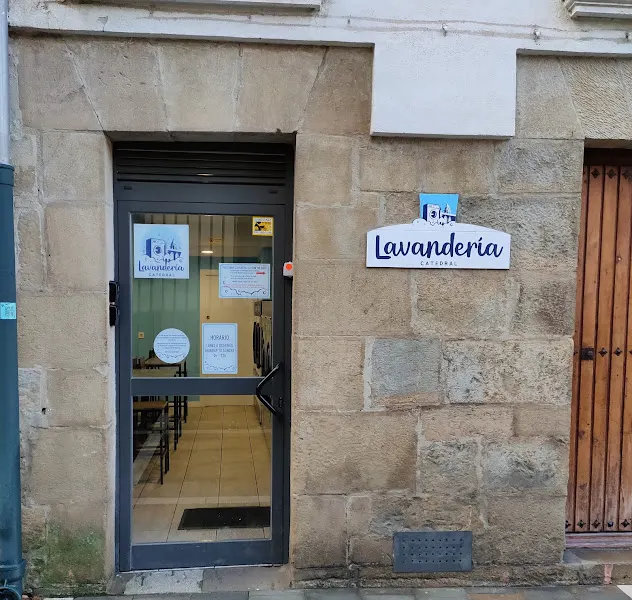 Lavandería Catedral by Clabao - Lavandería de autoservicio en Pamplona - foto 2