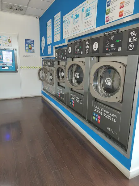 La Wash - Lavandería de autoservicio en Pamplona - foto 2