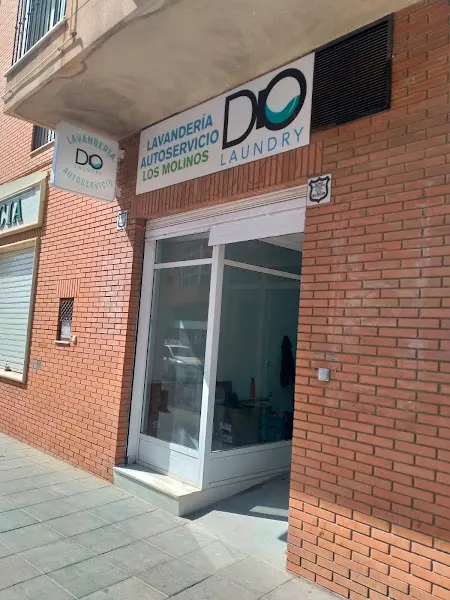 Lavandería Autoservicio Los Molinos Almería