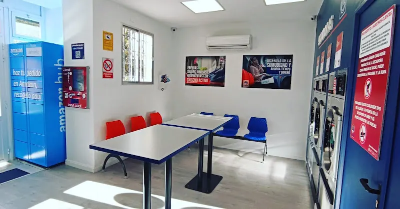 Lavaki Autoservicio (Lavandería y Lavamascotas)