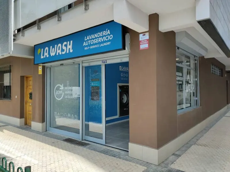 Lavanderia autoservicio La Wash Txomin Enea - Lavado y secado - Donostia-San Sebastian
