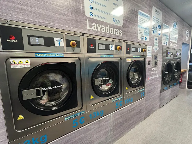 LAVANDERÍA AQUASPLASH ESTEPARK