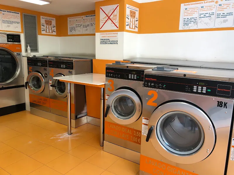 Lavandería Deluxe - Lavandería de autoservicio en Logroño - foto 2