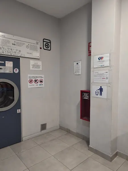 LAVANDERÍA AUTOSERVICIO BLOOMEST EN HUELVA