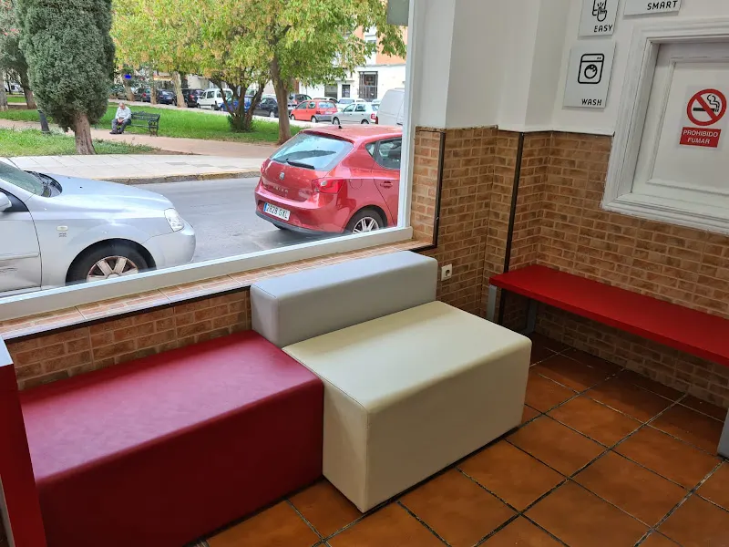 Bloomest - Lavandería de autoservicio en Badajoz - foto 2