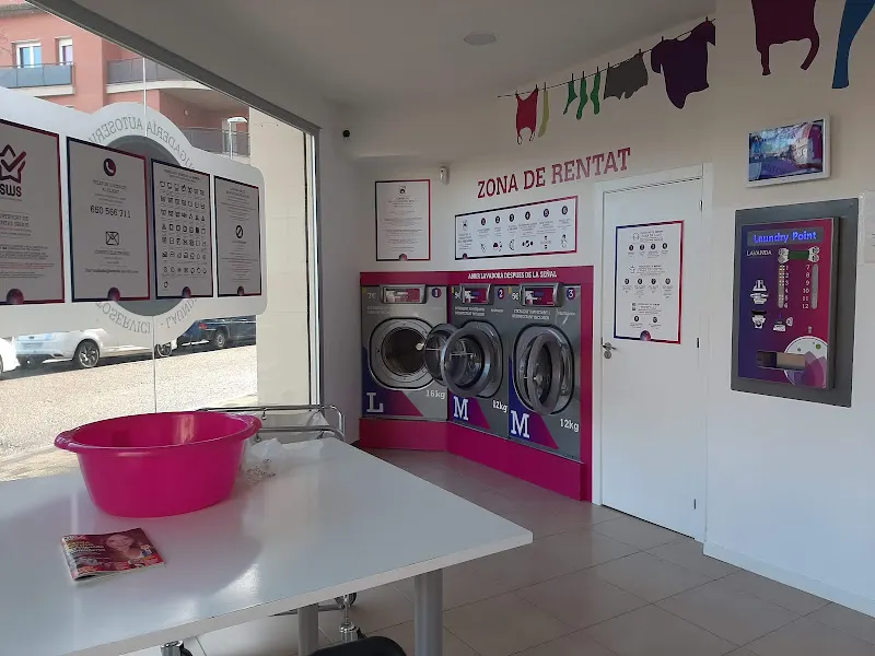 LAVANDERIA AUTOSERVICIO LAVANDA LAUNDRY (BALAFIA)