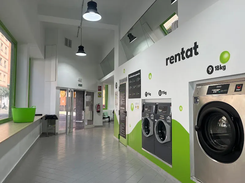 Lavanderia Be Laundry Lleida - Lavandería de autoservicio en Lleida - foto 2