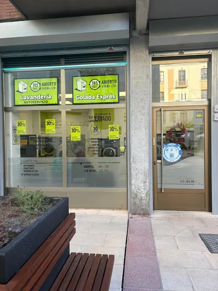 CE Colada Exprés - Lavandería Autoservicio - Lavandería de autoservicio en León - foto 2
