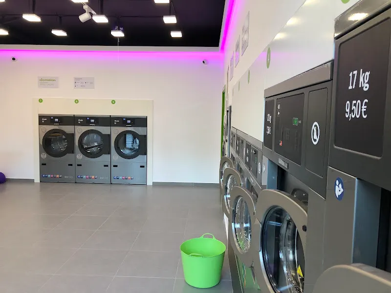 Fresh Laundry Cerdanyola - Lavandería de autoservicio en Cerdanyola del Vallès - foto 2