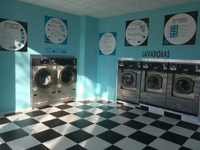 Lavandería Los Valles - Autoservicio - Lavandería de autoservicio en Guadalajara - foto 2