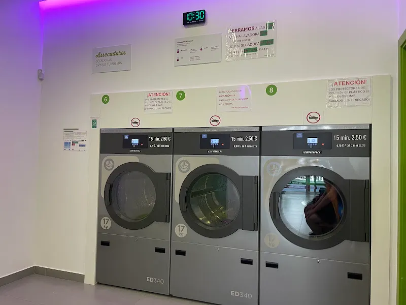 FRESH LAUNDRY VILADECANS