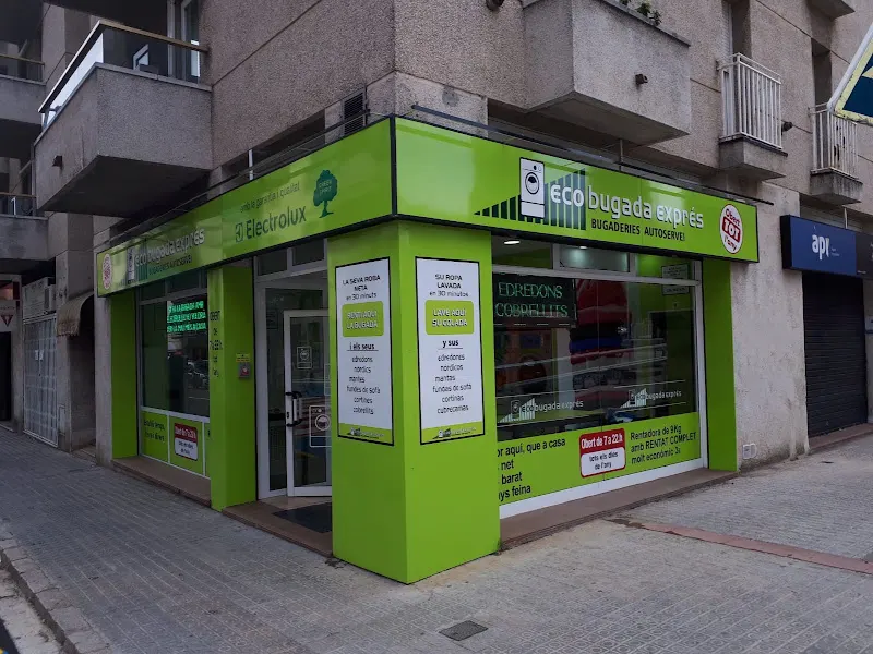 Ecobugada Exprés - Lavandería de autoservicio en Vilanova i la Geltrú - foto 2