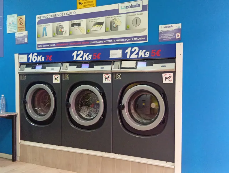 Lacolada - Lavandería de autoservicio en Gavà - foto 2