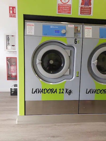 CE Colada Exprés - Lavandería de autoservicio en Suances - foto 2
