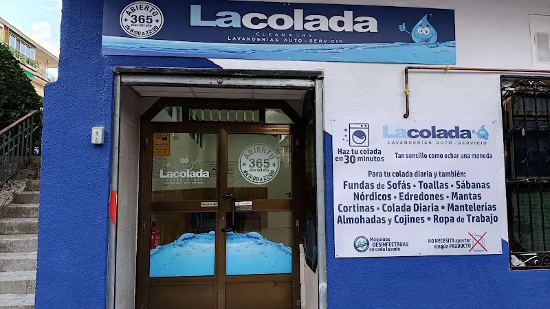 La Colada Collado Villalba, lavandería autoservicio /vlafranwhas&co - Lavandería en Collado Villalba - foto 2