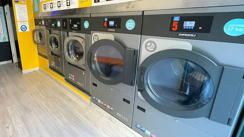 Es Rentador - Lavandería de autoservicio en Eivissa - foto 2