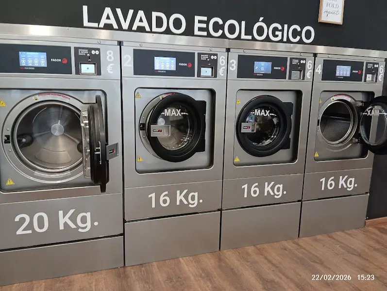 Eboli Laundry - Lavandería de autoservicio en Pinto - foto 2