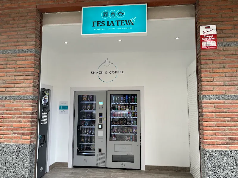 Feslateva Bugaderia (Autorentat - Màquines expenedores 24h) - Vic