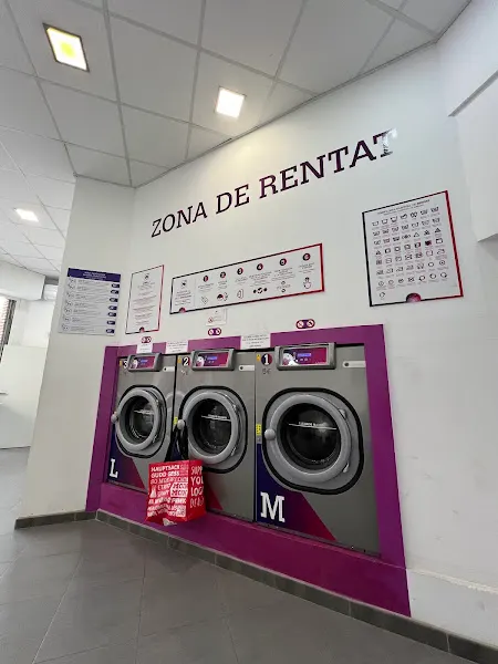 Bugaderia Lavanda Laundry - Lavandería de autoservicio en Igualada - foto 2