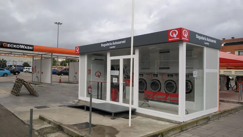 Lavandería Autoservicio Speed Queen Olot