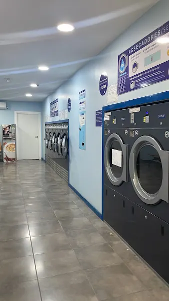 La Colada De Montcada - Lavandería de autoservicio en Montcada i Reixac - foto 2