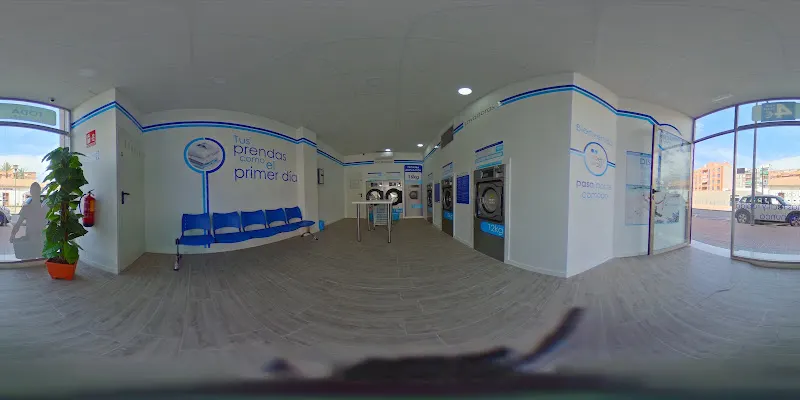 Lavandería Autoservicio Open Wash Campello