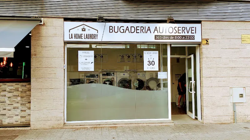 La Home Laundry - Lavandería de autoservicio en Molins de Rei - foto 2