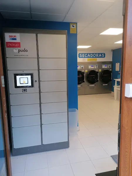 Lavandería autoservicio Auga&Xabón Cambre