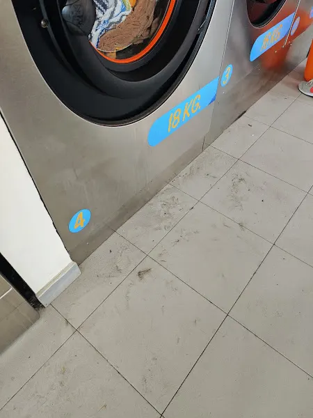 WASHMATIC THE LAUNDRY STATION - Mairena del Alcor
