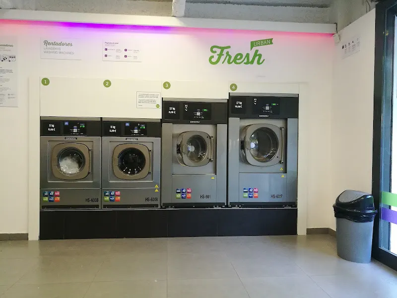 Fresh Laundry Berga 2 - Lavandería de autoservicio en Berga - foto 2