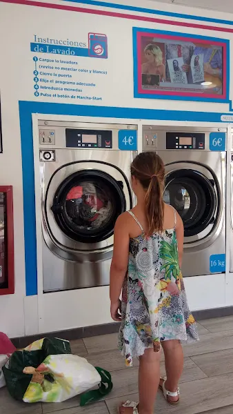 Lavandería Autoservicio Wash & Dream