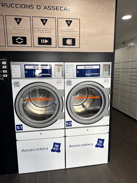 Lavanderia autoservicio iWash Tordera - Lavandería en Tordera - foto 2