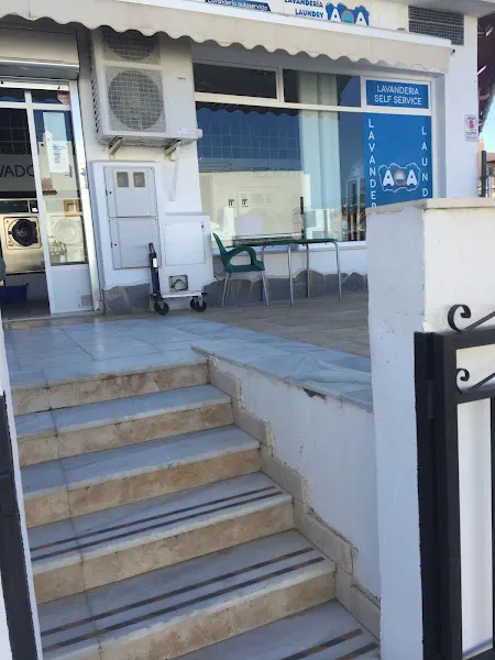 AQA Laundry - Servicio de lavandería en Garrucha - foto 2
