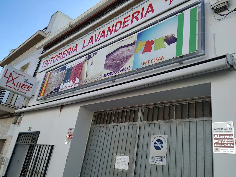 Tintorería Lavalles - Lavandería en Bollullos Par del Condado - foto 2