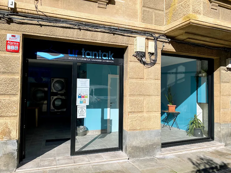 Ur Tantak Lavandería autoservicio Plentzia