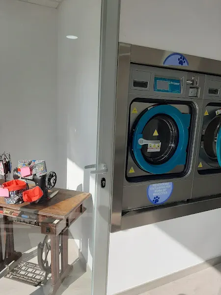 Rayo Washing - Lavandería de autoservicio en Abrera - foto 2