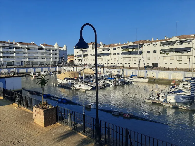 Puerto Gelves - Puerto deportivo en Gelves - foto 2