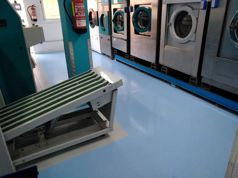 Bugatex - Lavandería en Arenys de Munt - foto 2
