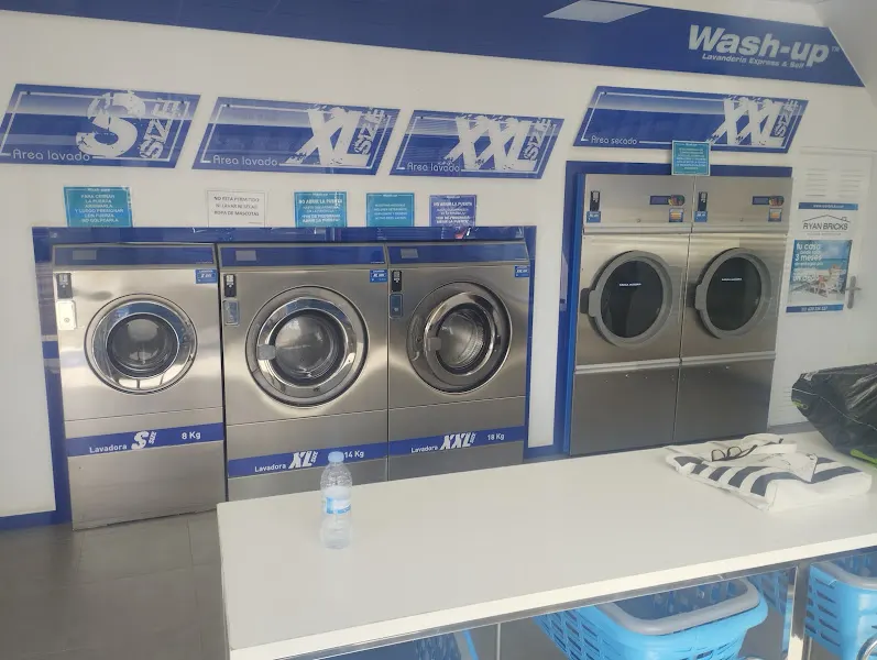 LAVANDERIA AUTOSERVICIO Wash-Up Cee - Cee