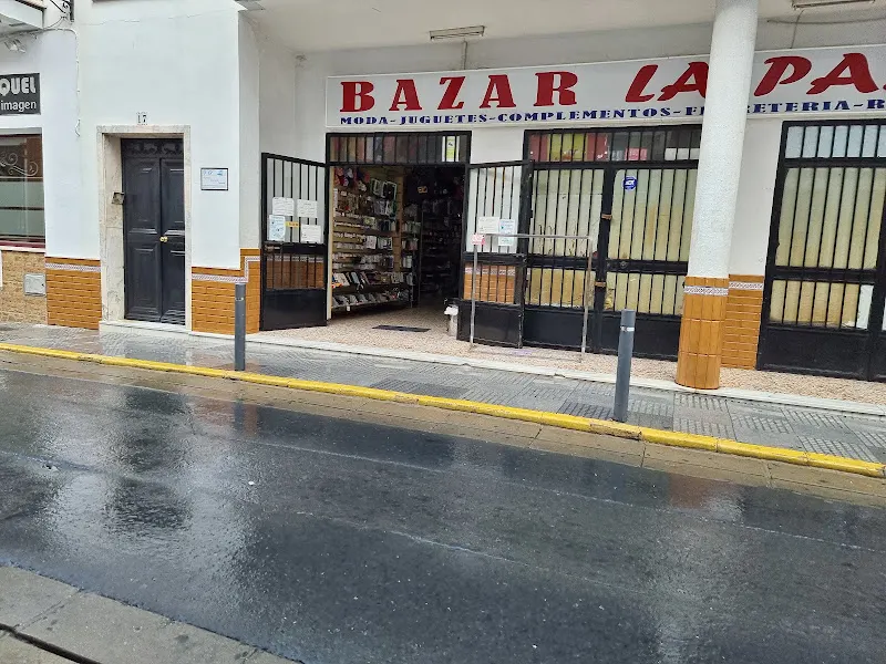 Bazar la Paz en Trigueros - foto 2