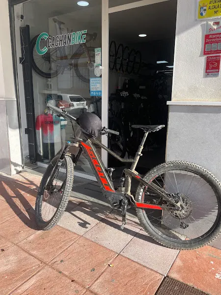 Cachanbike tienda alquiler de bicicletas y taller - Tienda de bicicletas en Alcala del Valle - foto 2