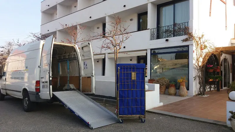 Bugaderia Llançà - Servicio de lavandería en Llanca - foto 2