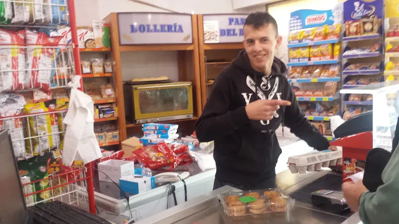 Bazar Jomara en Navalagamella - foto 3