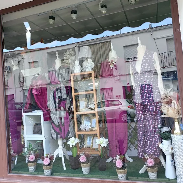 Modas La Brujita en Santa Olalla del Cala - foto 2