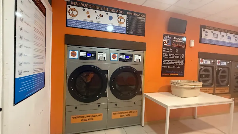 Lavandería Autoservicio Roygel Sallent - Sallent de Gallego
